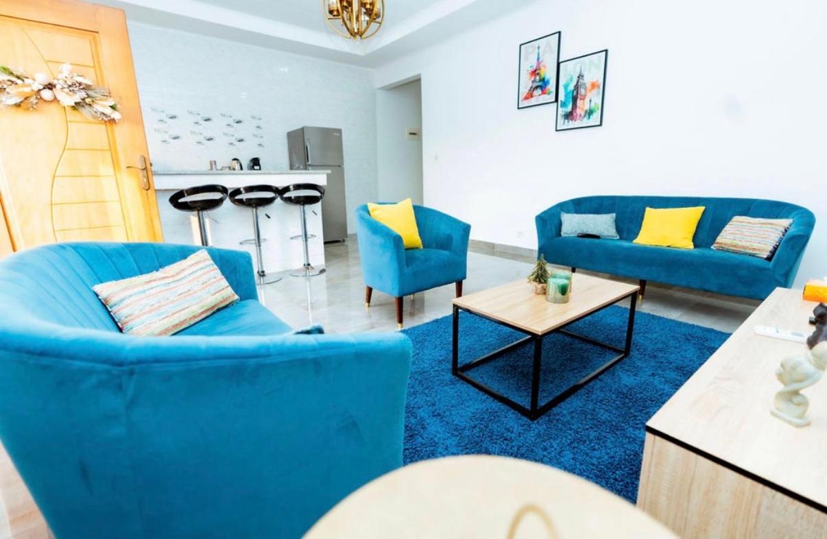 Les Suites Florales - Bed and Breakfast Libreville