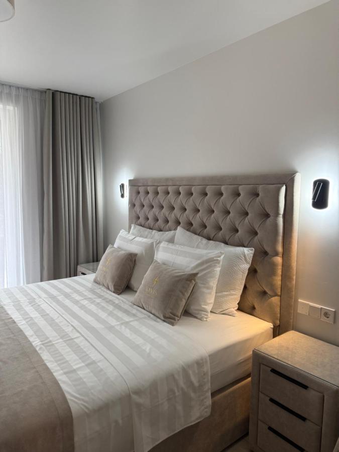 Navis Suites & Spa - Bed and Breakfast Mandre