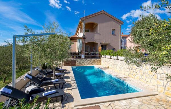 Holiday apartment Boko - Bed and Breakfast Pinezići
