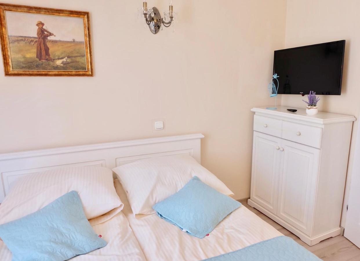 Doppelzimmer mit Balkon