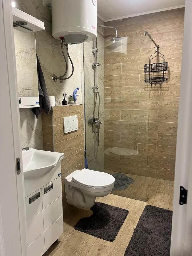 Srebrna Ruža - B&B Veliko Gradište