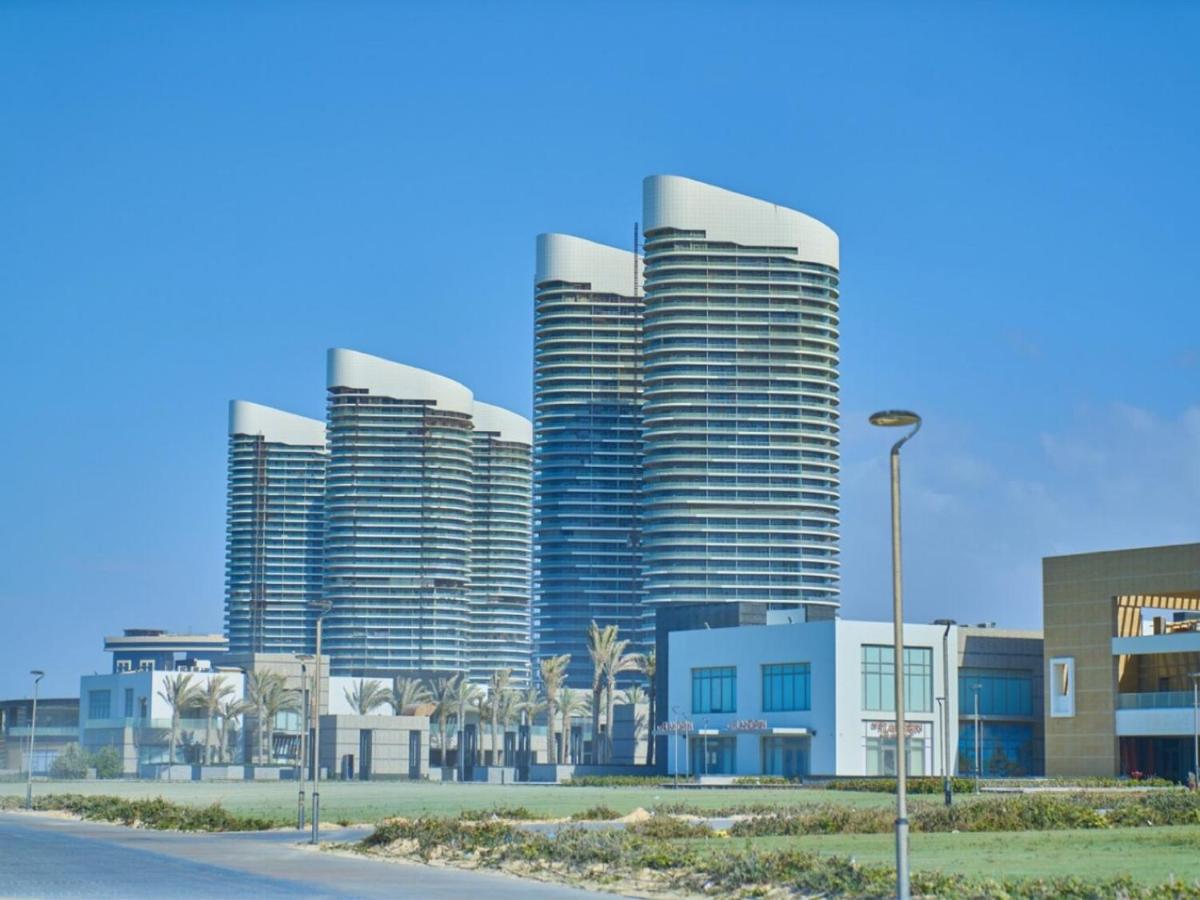 Luxury 12F Full Sea View North Edge Tower 7B - B&B El Alamein