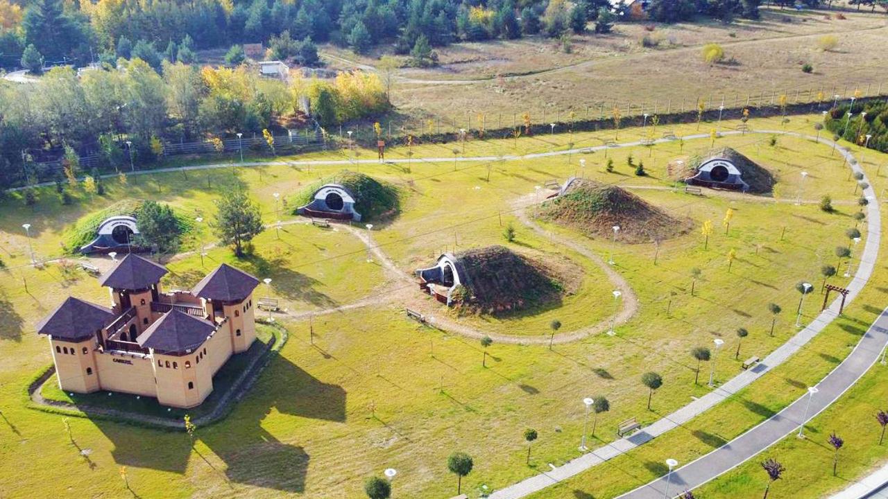 Resedinta FLUTUR - B&B Gura Humorului