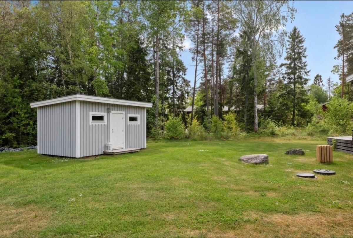 Family-friendly house close to the beach in Roslagen - Chambres d'hôtes Norrtälje