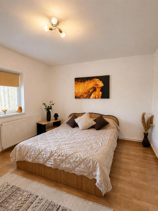 Reyna Breeze Apartment - B&B Constanța