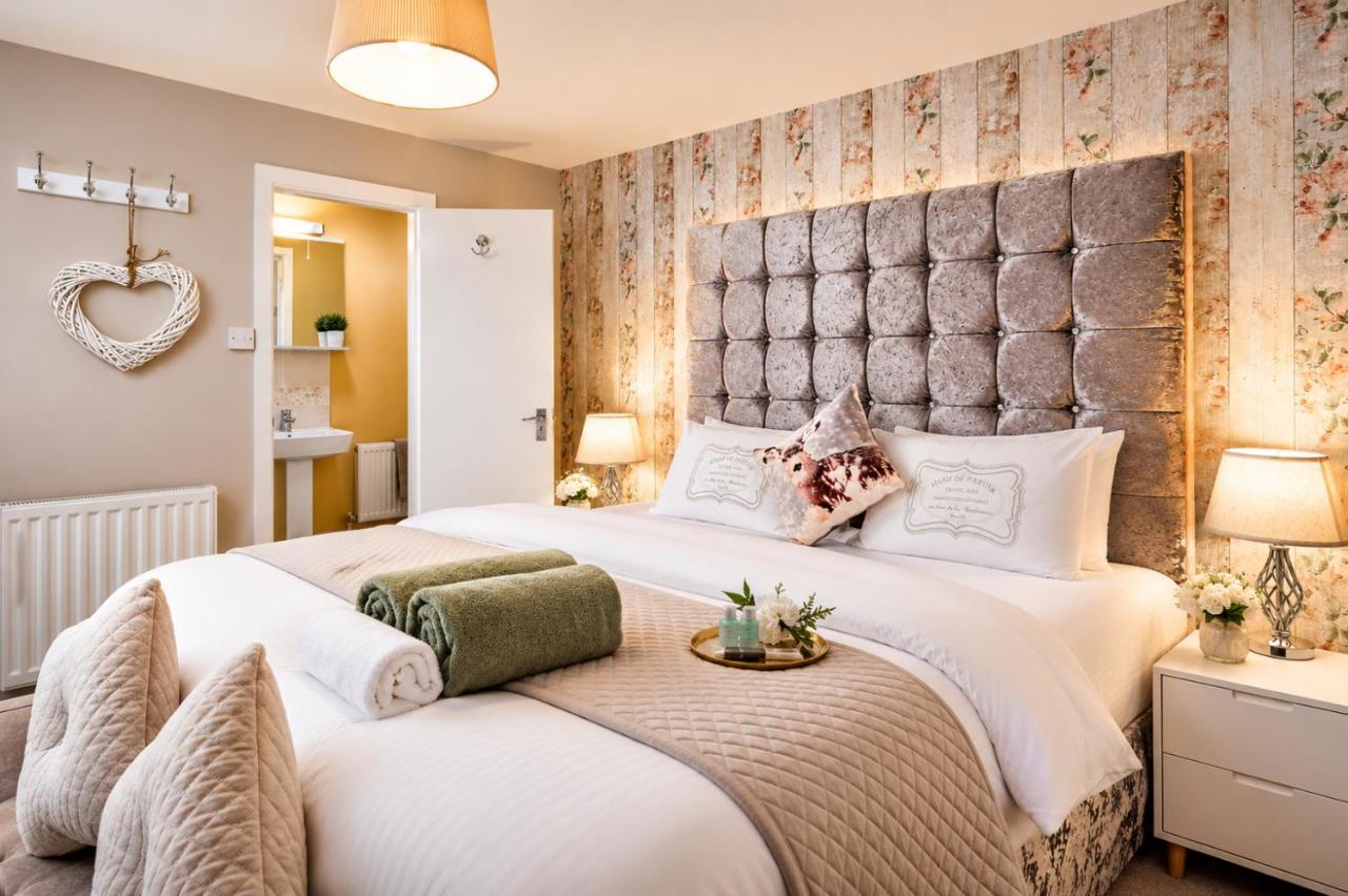 Devon Guest House - B&B Blackpool