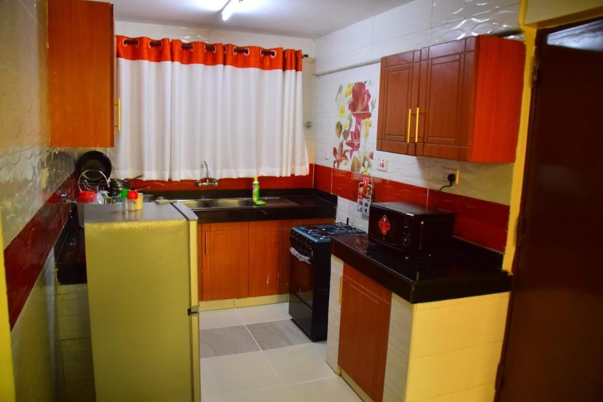 2 bedroom allensuit 4 guest thika road garden city - B&B Nairobi