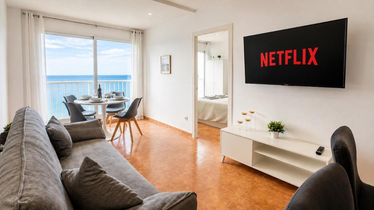 Ocean view Parking WIFI Aquopolis 2 Bedrooms - B&B Faro de Cullera