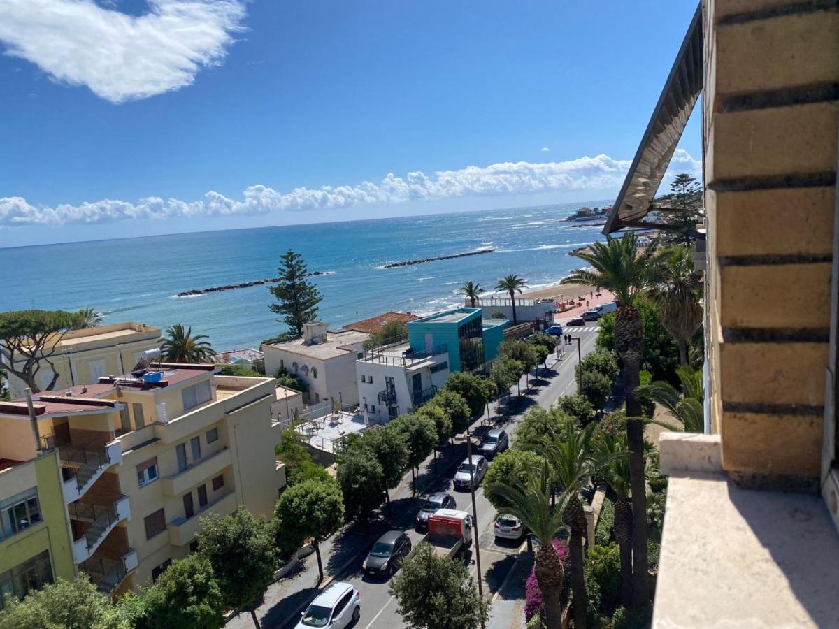 Il Piccolo Cristallo sul Mare - Ferienwohnung Santa Marinella