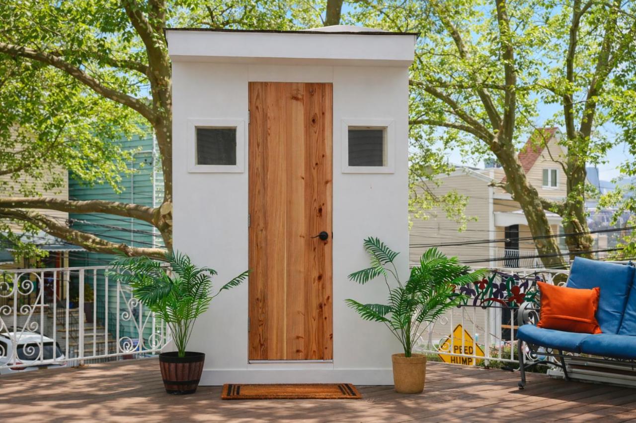 The Cove-Bed and Breakfast Style Unit with 3 bedrooms and Free Parking - Chambres d'hôtes Jersey City