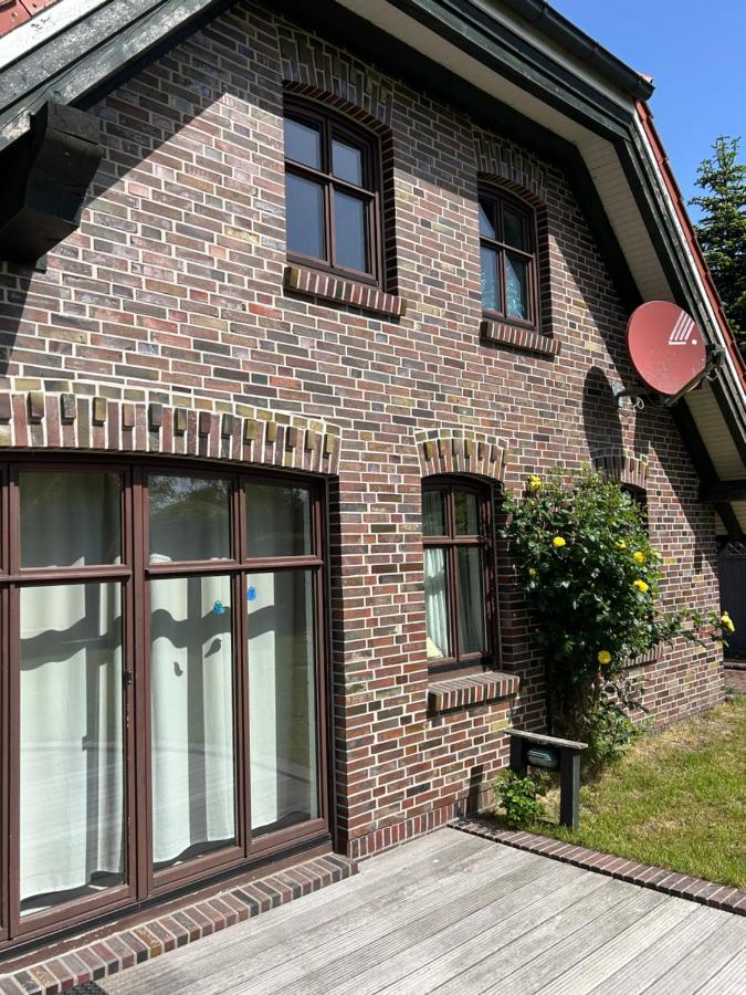 Ferienhaus am Badesee 4 - B&B Aurich