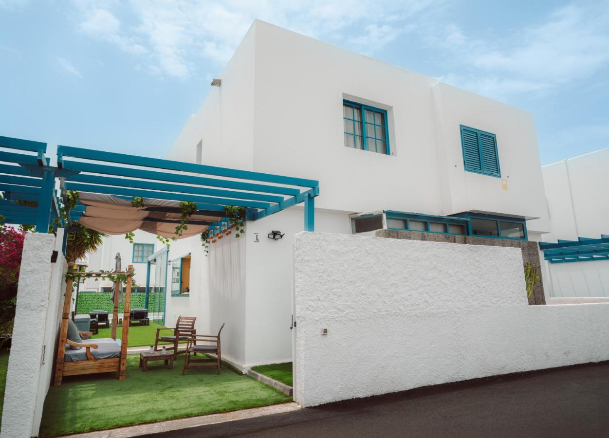 Villa Apapache | Private Pool | Beach - 5 Min Walk - Bed and Breakfast Playa Blanca