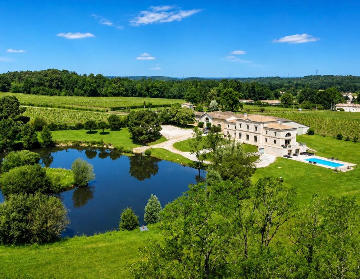 Château La Poste - Bed and Breakfast Petit Palais