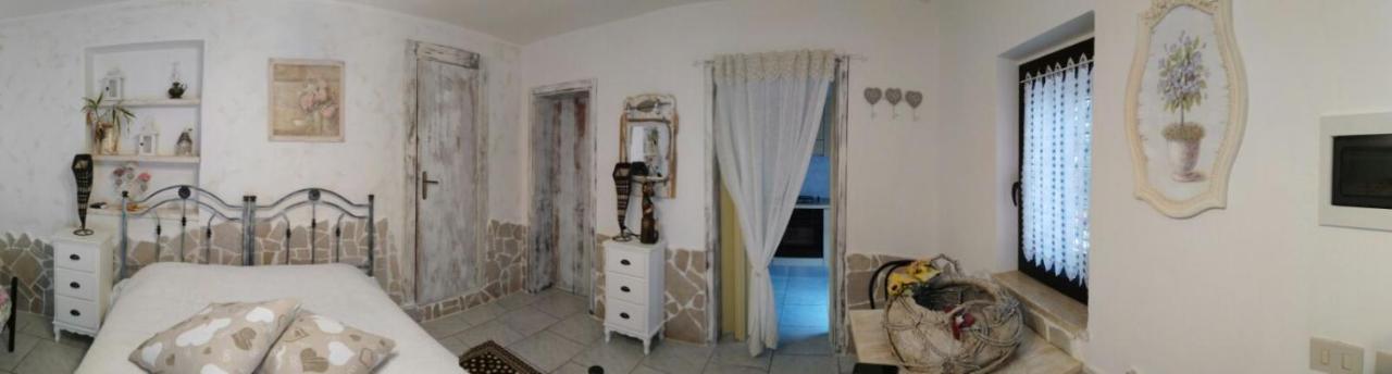 One-Bedroom Apartment (2 Adults + 2 Children)