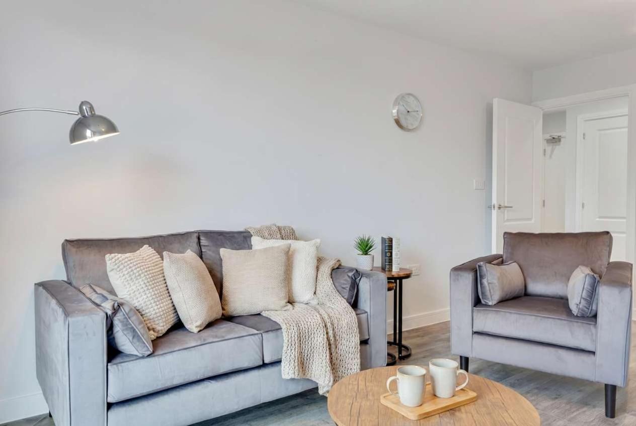 Spacious & Bright 1 Bed Flat in Central Birmingham - Chambres d'hôtes Birmingham
