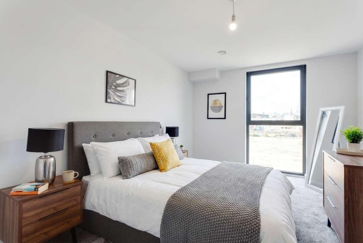Spacious & Bright 1 Bed Flat in Central Birmingham - Chambres d'hôtes Birmingham