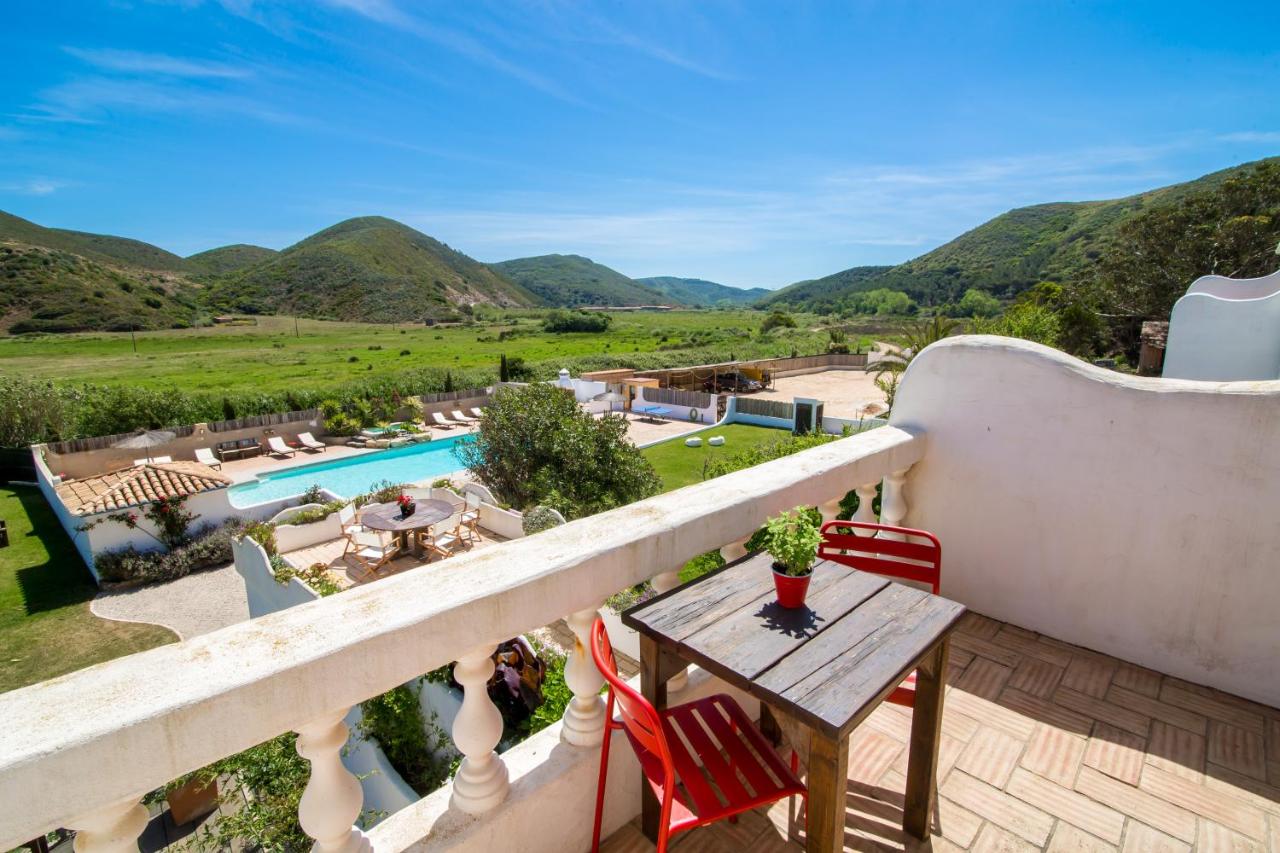 Chambre Double ou Lits Jumeaux Supérieure - Vue sur Piscine