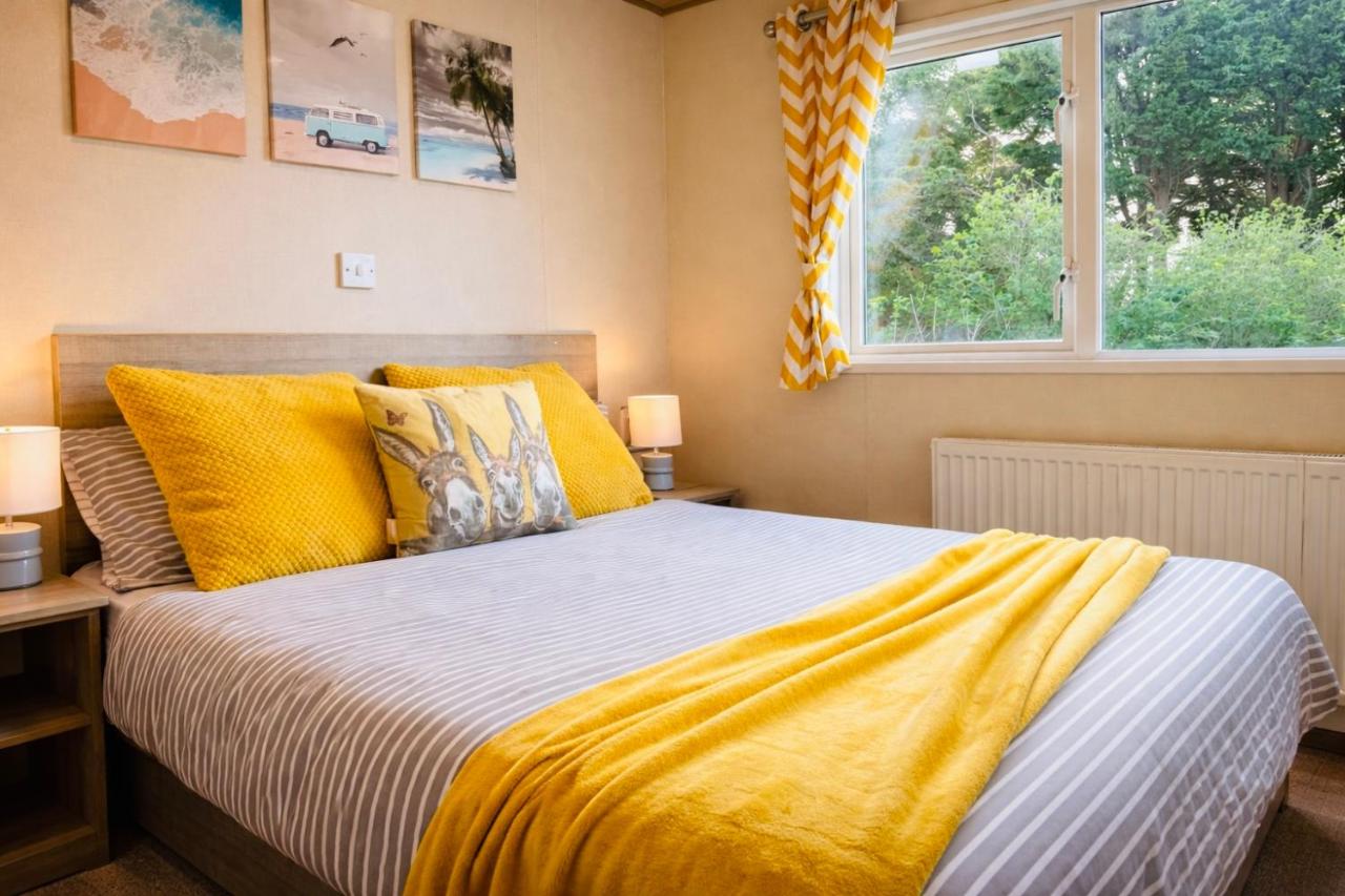 Peaceful Spot at Seton Sands 3-Bed Caravan near Edinburgh - B&B Birdston