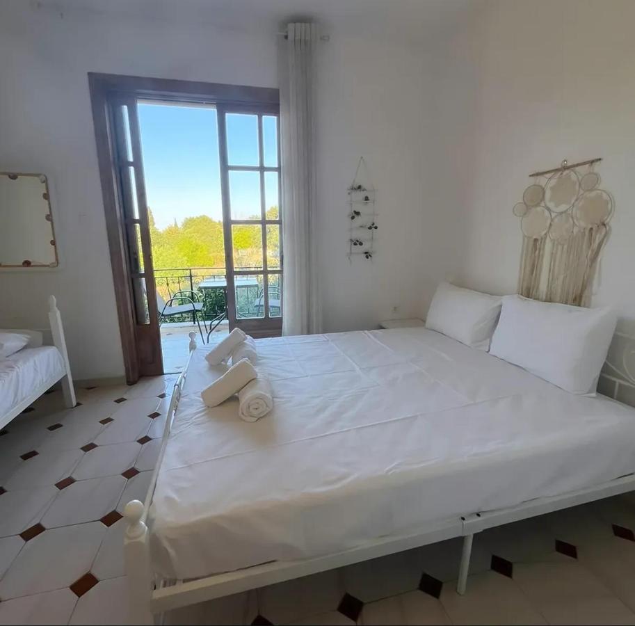 Petros Studios - Bed and Breakfast Néa Epídavros