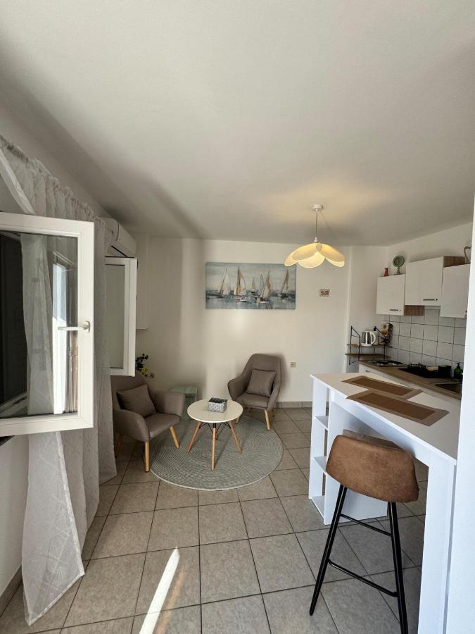 Apartment Niko - B&B Pakoštane