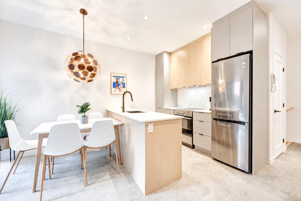 Jolie Condo Great Location 2BD presented by TripMontreal I - Ferienwohnung Montreal