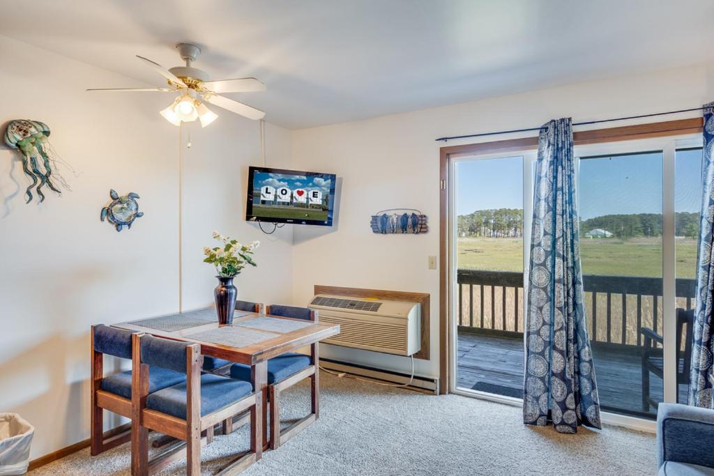 Bellas Beach Retreat - Assateague Inn 211 - B&B Deep Hole