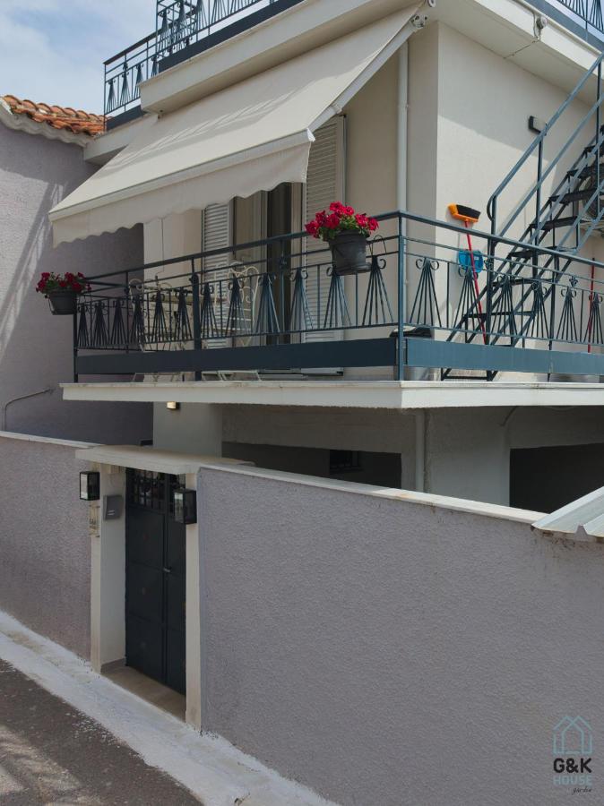 G&K House View - Bed and Breakfast Messíni