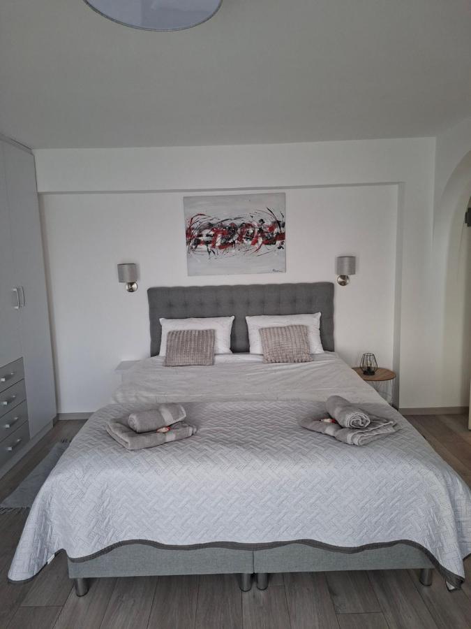 Petra Rooms and Apartments - B&B Rab