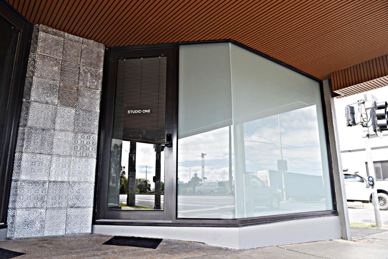 Art Deco Studio One - Minutes to Geelong CBD - Chambres d'hôtes Geelong