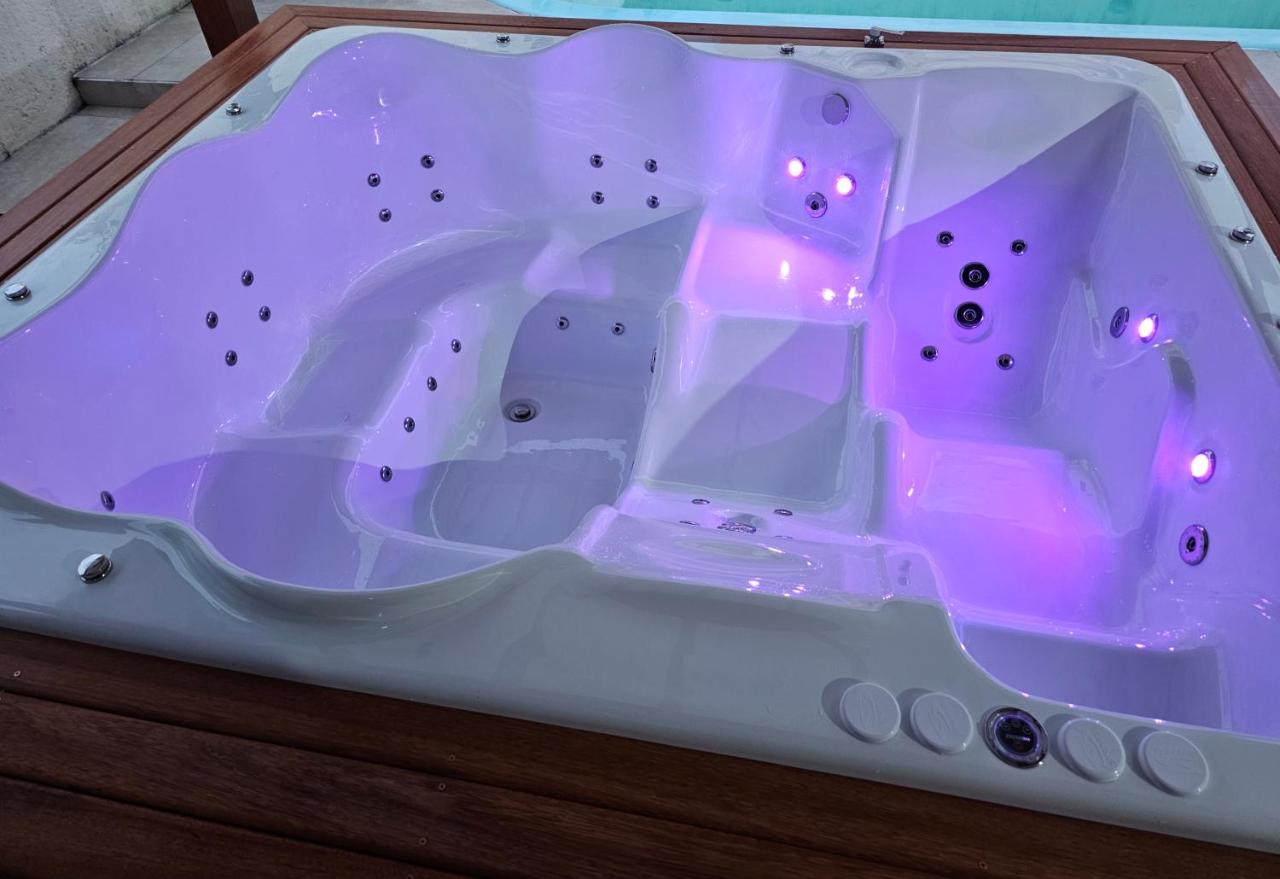 casa palmas jacuzzi SPA até 30 pessoas a combinar - B&B Governador Celso Ramos