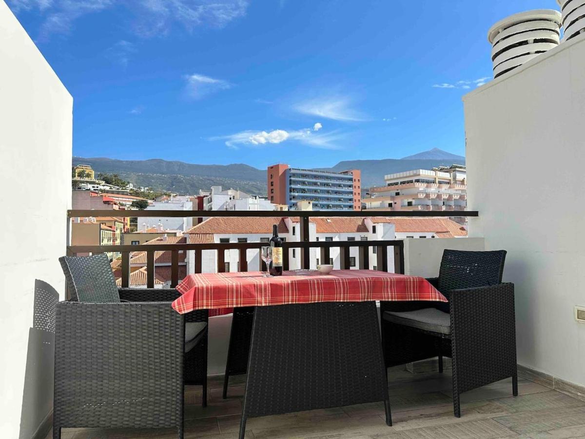 Studio Plaza del Charco with Rooftop Pool, Views and Fast Wi-Fi - B&B Puerto de la Cruz