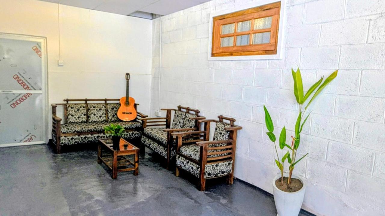 Gokanna Pearl Guest & Hostels - B&B Trincomalee