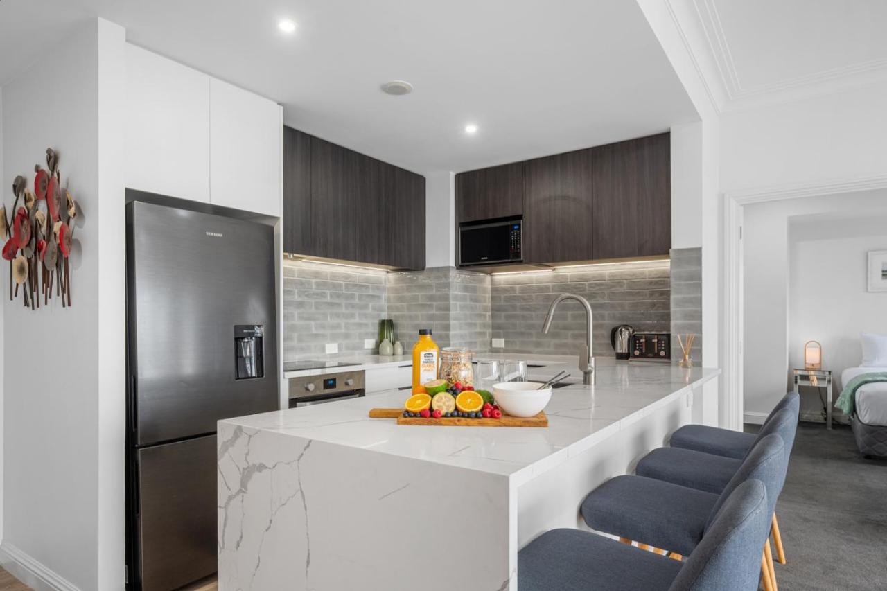 Heart of the City Apartment - By Sky Tower - Free Parking! - B&B Auckland