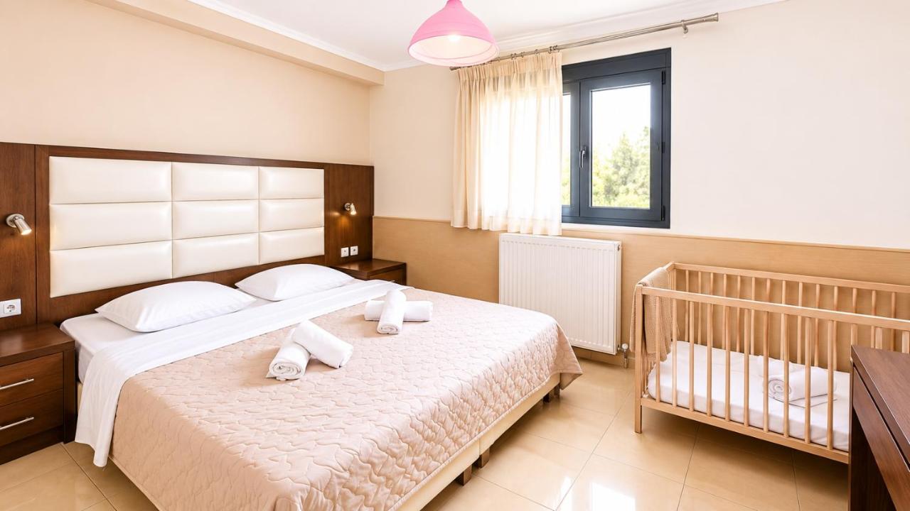 ICON Luxury Apartemnts Close to the Sea - Ferienwohnung Asproválta