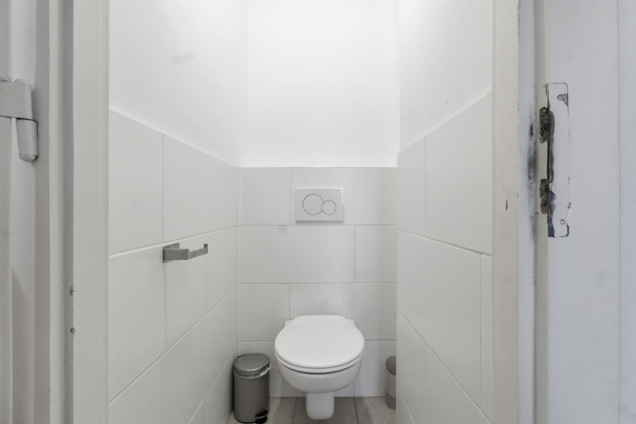 Bright - 3BR - Fast Wifi - At Bus and Tram Station - B&B Viena