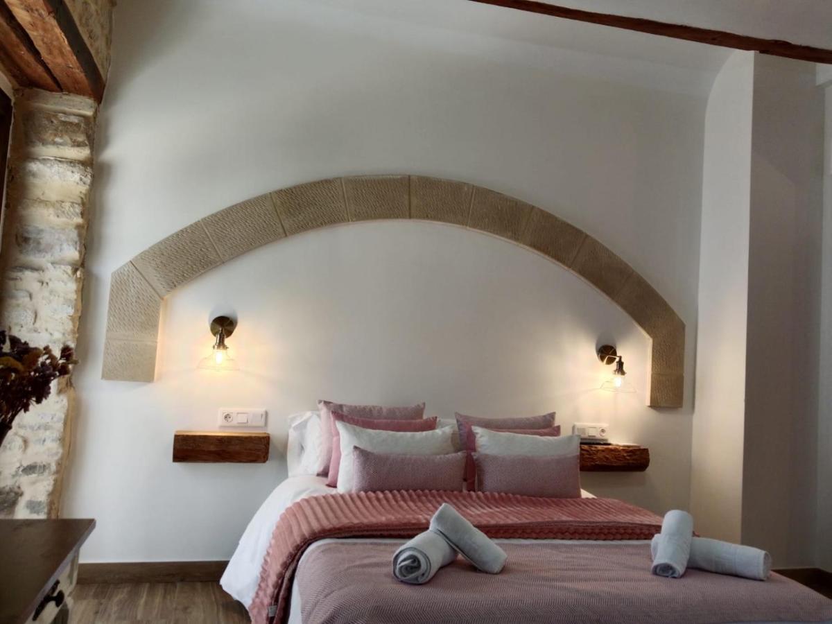 Apartamentos Casa de los Galeote - Bed and Breakfast Baeza