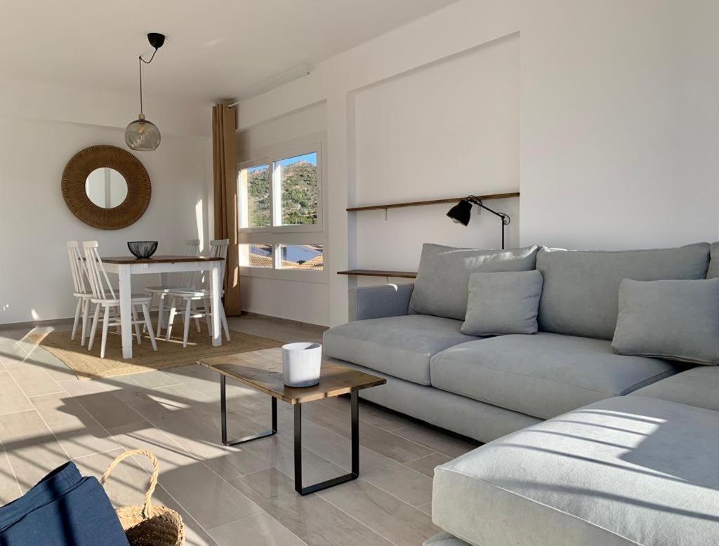 Korinto - B&B Benicassim