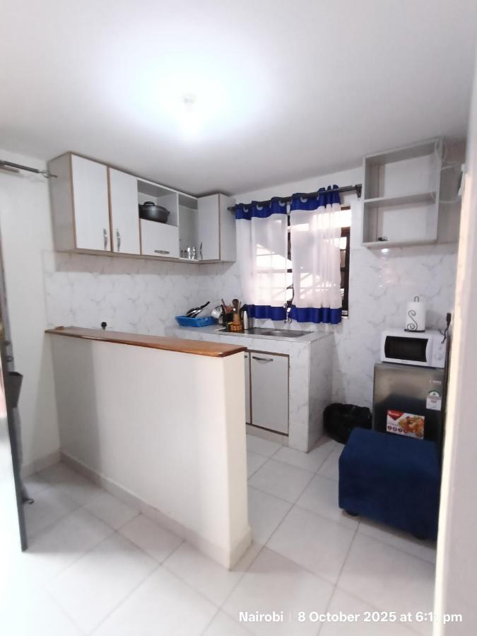 Christie's Airbnb Buruburu - B&B Nairobi