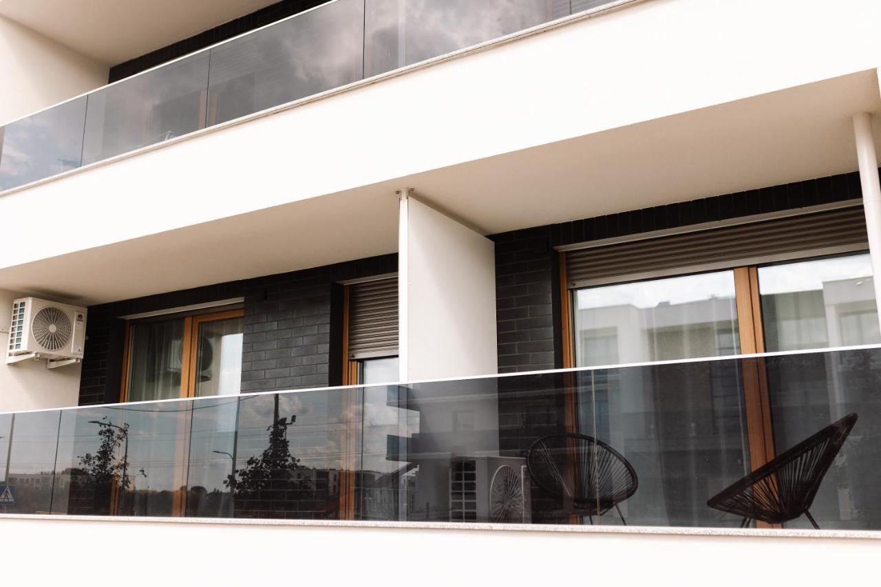 GOLDEN HAUS Opole - Black Velvet & Dark Elegance - Bed and Breakfast Opole