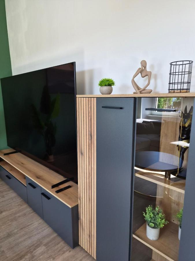 Helle 120 qm Ferienwohnung mitten in Sankt Wendel, 3 Schlafzimmer und Balkon - Chambres d'hôtes Sankt Wendel
