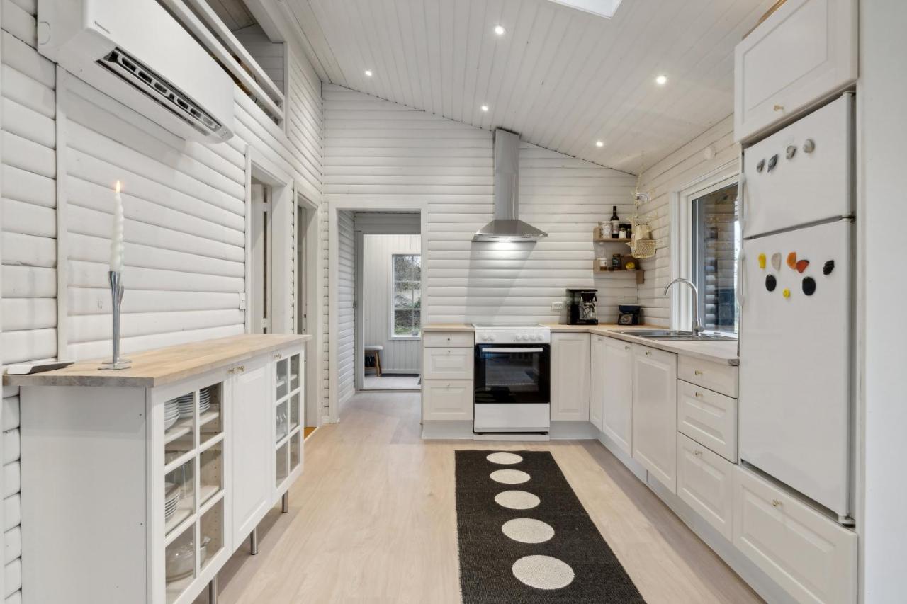 Cozy Holiday Home With A Great Location - B&B Frederikshavn