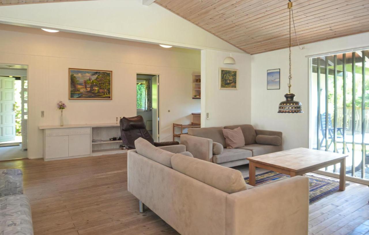 Holiday Home Near Beach Nature And Activities - Chambres d'hôtes Marielyst