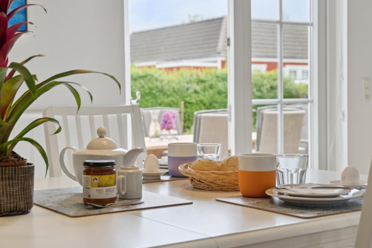 Renovated Summer House In Vejby Tisvilde - Ferienwohnung Vejby