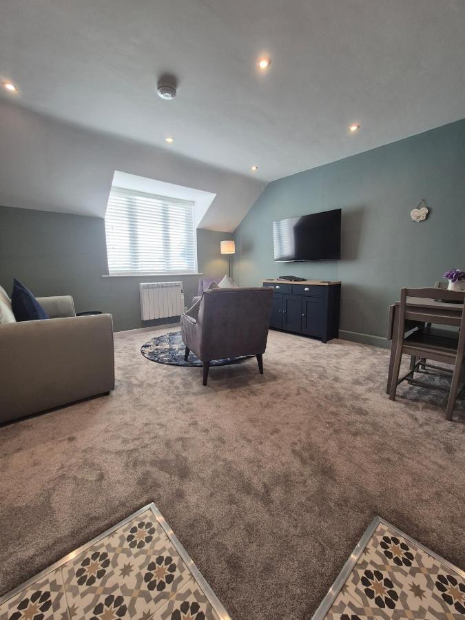 Tranquil Waters - relaxing space with lake views - B&B Bowness-on-Windermere