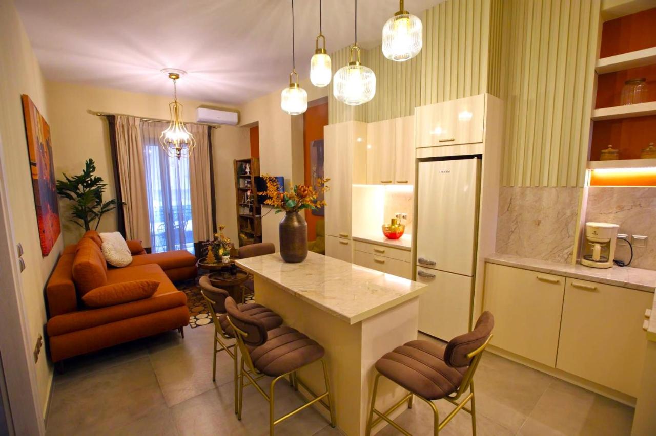Chrysiida Luxury Apt, Stroll to Nafplio Center - B&B Nafplion