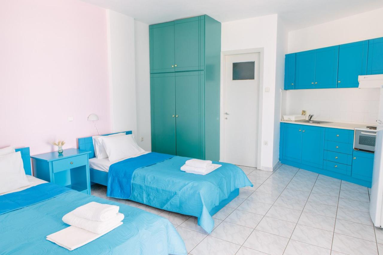 One-Bedroom Apartment with Sea View
