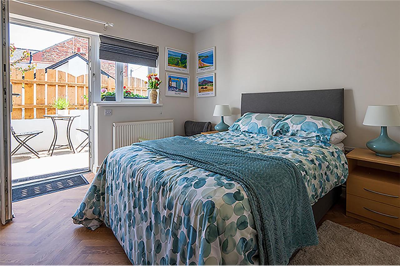 Place Near The Shore - B&B Holywood