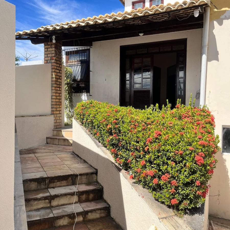 Casa da Zyra em Villas - 10 min Aeroporto - Praia de Ipitanga - Chambres d'hôtes Lauro de Freitas