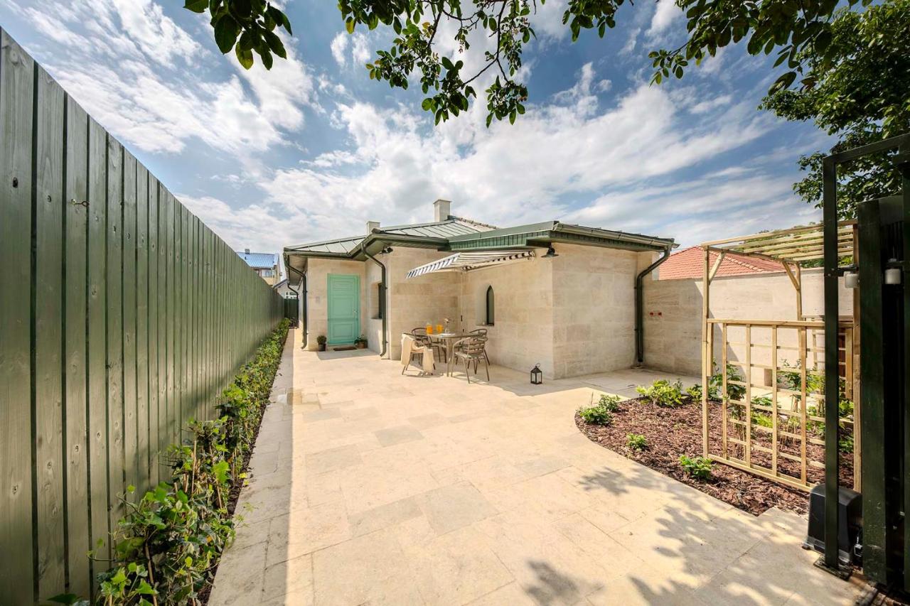 Stylish Holiday Home Close to the Sea - B&B Eforie Sud