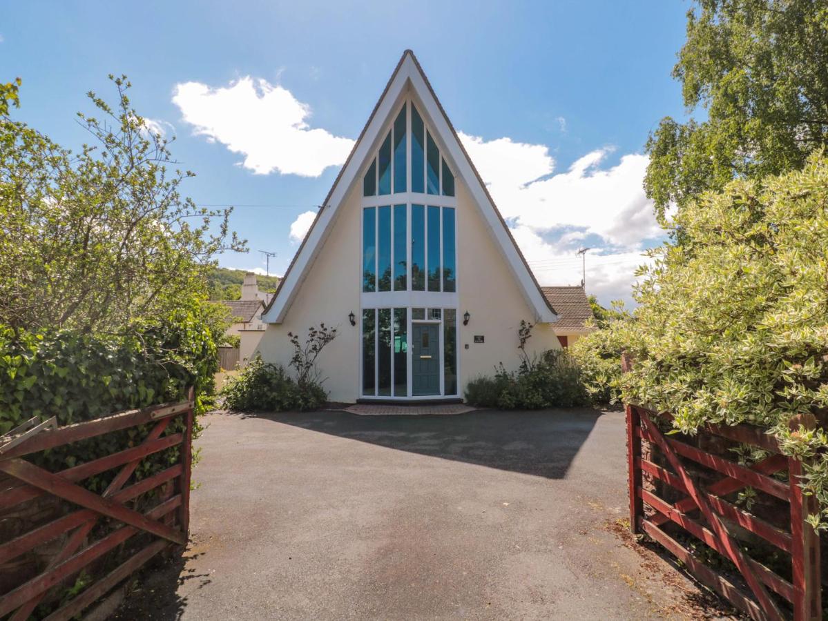 Lady Of Lourdes - B&B Ross on Wye